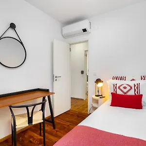 Whome Urban Tech Retreat, Modern Hubs For Remote Living Lisboa