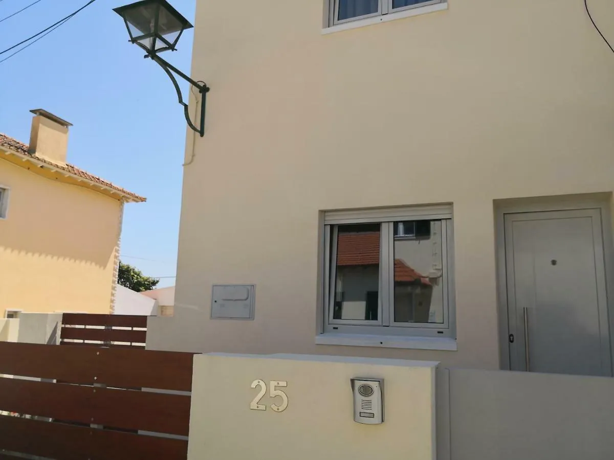 Be My Neighbour Hotel Lisbon Guest house
